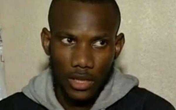 فرنسا تمنح الجنسية للشاب المسلم الذي أنقذ رهائن يهود في باريس