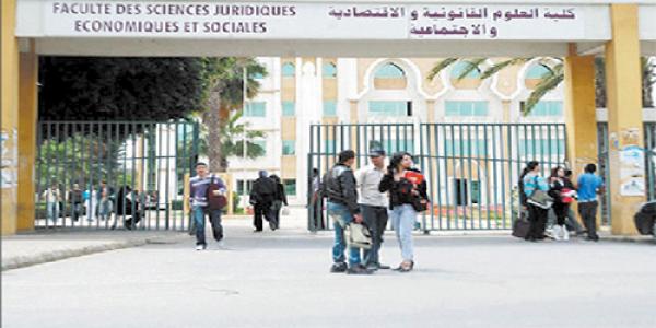 التشرميل الجامعي: طالب بالدار البيضاء "يسلخ" أستاذين وحارس أمن