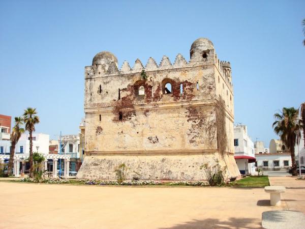 المركز الثقافي (رشوندي) بمرتيل ينظم محاضرة حول (الوضع الراهن للفلسفة في المغرب)