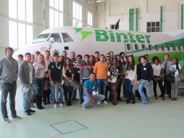 شركة (بينتركنارياس) تطلق خطا جويا جديدا بين تنيريفي ومراكش