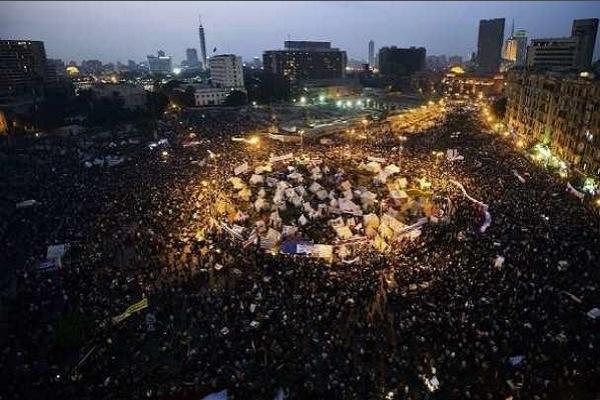 الإنقسام مستمر في مصر قبل استفتاء على مشروع الدستور