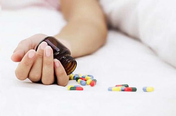 ياربي السلامة... تلميذة تضع حدا لحياتها بهذه الطريقة المؤلمة