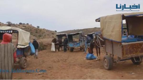 عزلة للساكنة..ندرة المواد الغذائية..وكاميرا "أخبارنا" تنزل للميدان وتستقصي آراء المتضررين والمسؤولين