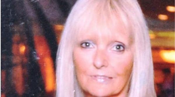 بريطاني يقتل زوجته ويخفي جثتها في سريرها 3 أسابيع