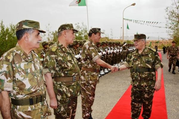 هذا ما قام به قائد أركان الجيش الجزائري اليوم بعد الوعيد المغربي بشنّ حرب على البوليساريو