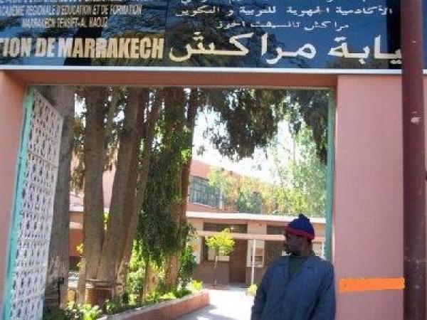 ثلاث نقابات تعليمية بمراكش تنتقد الحركة الإنتقالية المحلية وتصفها بالشكلية