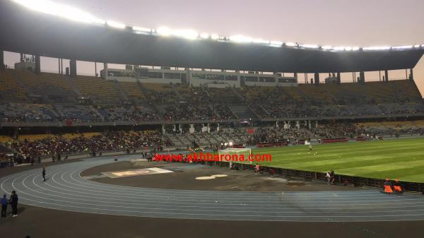 نجم اشبيلية ينتقد اقامة السوبر الاسباني بطنجة و هذا ما قاله عن عدم امتلاء الملعب