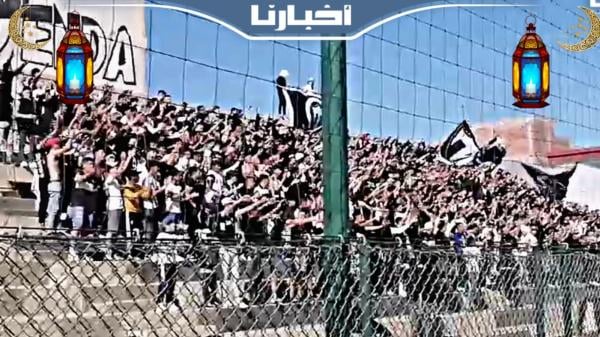 الصيام لم يمنع جماهير الاتحاد الإسلامي الوجدي من الإبداع في المدرجات