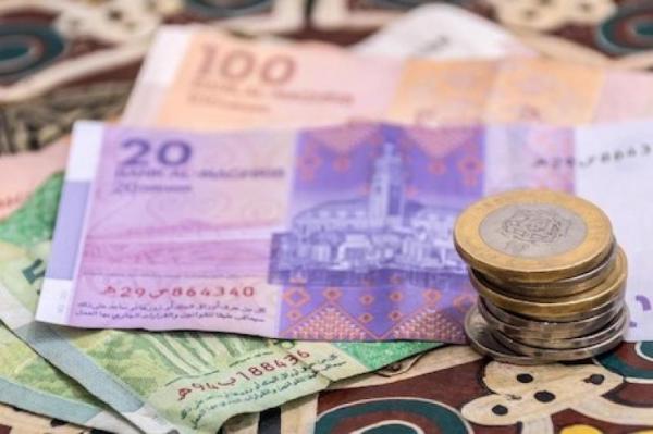 الدرهم ينخفض أمام الدولار بـ2,06 بالمائة ومقابل الأورو بـ0,58 بالمائة