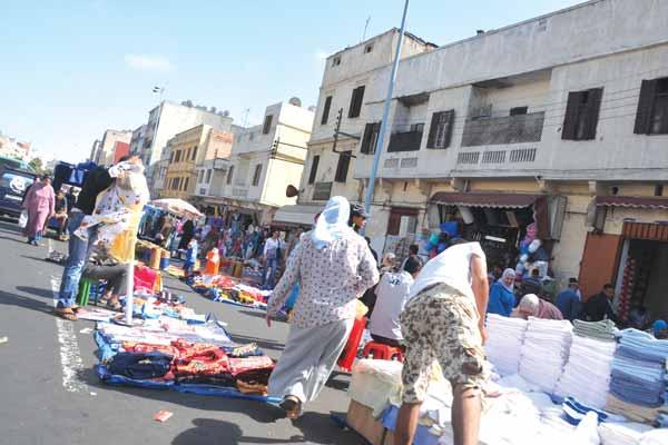 الأمن يتدخل بـ«خيط أبيض» في عراك بالسكاكين بين «فراشة»!