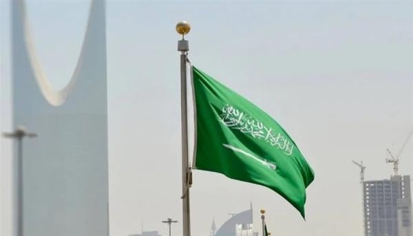 السعودية تأمر 5 دبلوماسيين إيرانيين بمغادرة المملكة