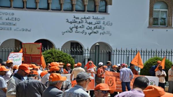 نقابة "البيجيدي" تدعو الأساتذة "الموقوفين" لمقاضاة وزارة التعليم أمام المحاكم الإدارية استعجاليا