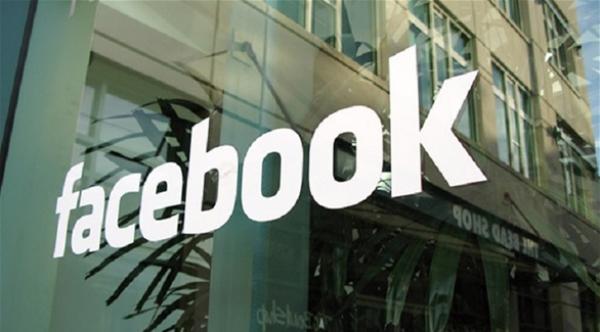 فيس بوك تطلق القارئ الإخباري قريباً