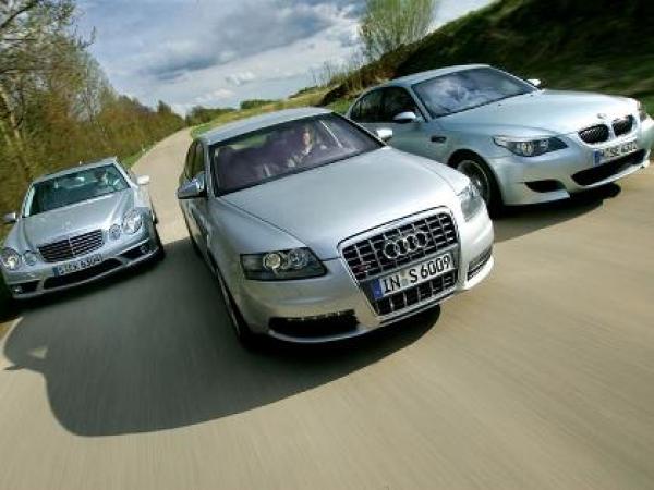 الحكومة ترفع من قيمة الضريبة على السيارات الفاخرة 