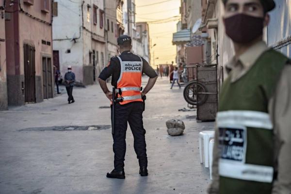 مدينة أخرى تنضاف إلى "اللائحة السوداء" وسلطاتها تشدد التدابير الاحترازية وتعلن حظرا للتجول