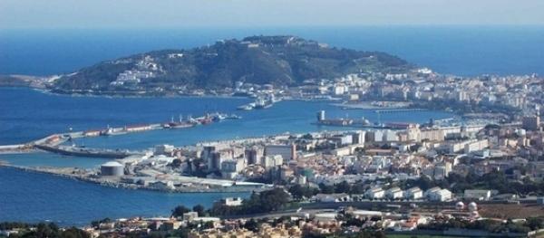 صحفي إسباني يقترح على إسبانيا بيع سبتة و مليلية للمغرب