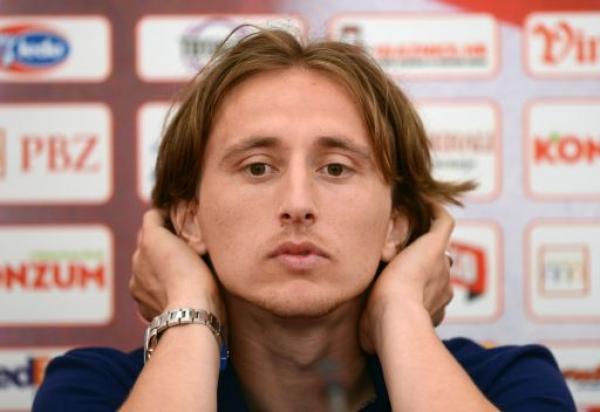 مودريتش ينتقل إلى الريال مقابل 32 مليون يورو