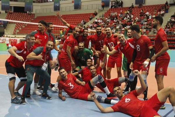 المنتخب المغربي للكرة الطائرة يحقق فوزا ثمينا أمام نظيره الكاميروني