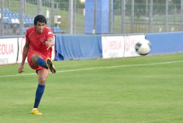 المغرب التطواني يضم المهدي النملي و يفاوض مدافعا نيجيريا