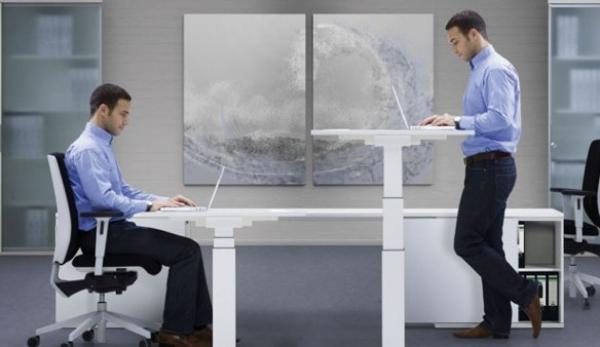 كيف يمكن تفادي العواقب الصحية الخطيرة للجلوس لفترة طويلة؟