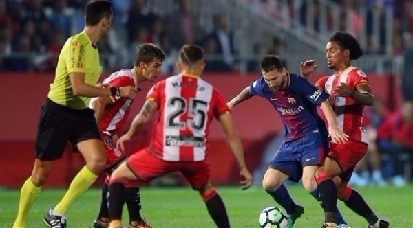 برشلونة يتجاوز الصاعد جيرونا بنيران صديقة ويحلق بالصدارة (فيديو)