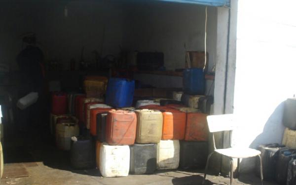 تارودانت:أوكار بيع البنزيّن المُهرب بسبت الكردان " على عيّنك أبن عديّ