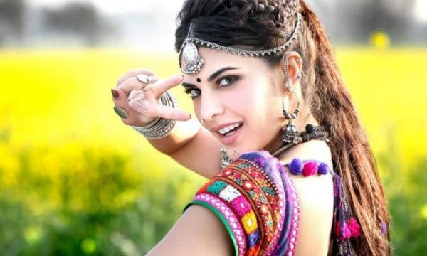 نجوم بوليود في الدار البيضاء لتصوير فيلم هندي