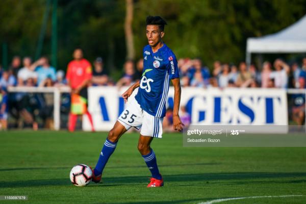 المغربي عز الدين أوناحي يغادر ستراسبورغ إلى فريق الاتحاد الرياضي لأفرانش