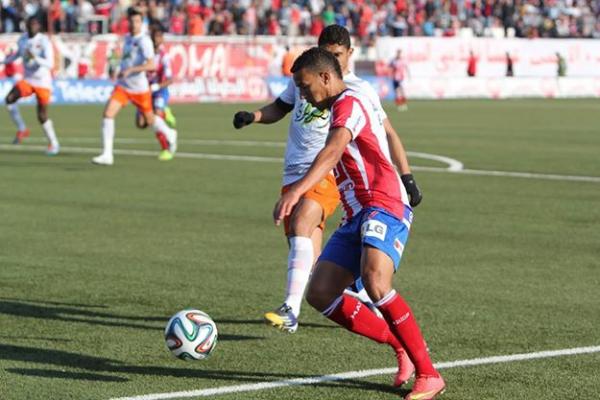 بالفيديو : المغرب التطواني بمدربه الاسباني يضرب بقوة ويهزم الرجاء بعقر دارها 