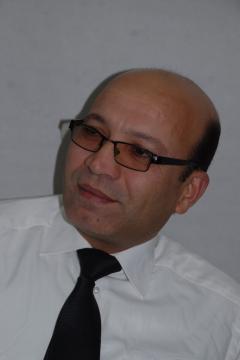 لماذا يطالب الأساتذة بالترقية بالشهادات؟